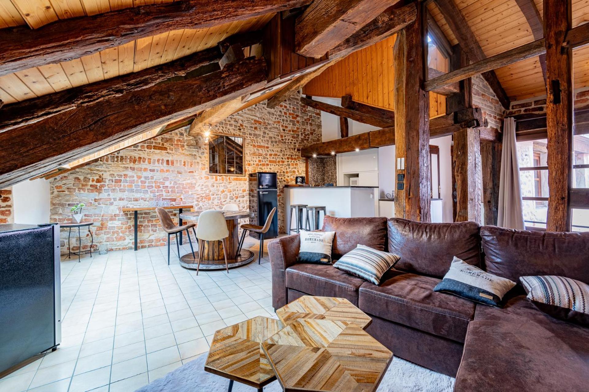 Plongez Dans L'Histoire Du Centre-Ville - Le Refuge Medieval - 3 Etoiles Бург-ан-Бресс Екстер'єр фото